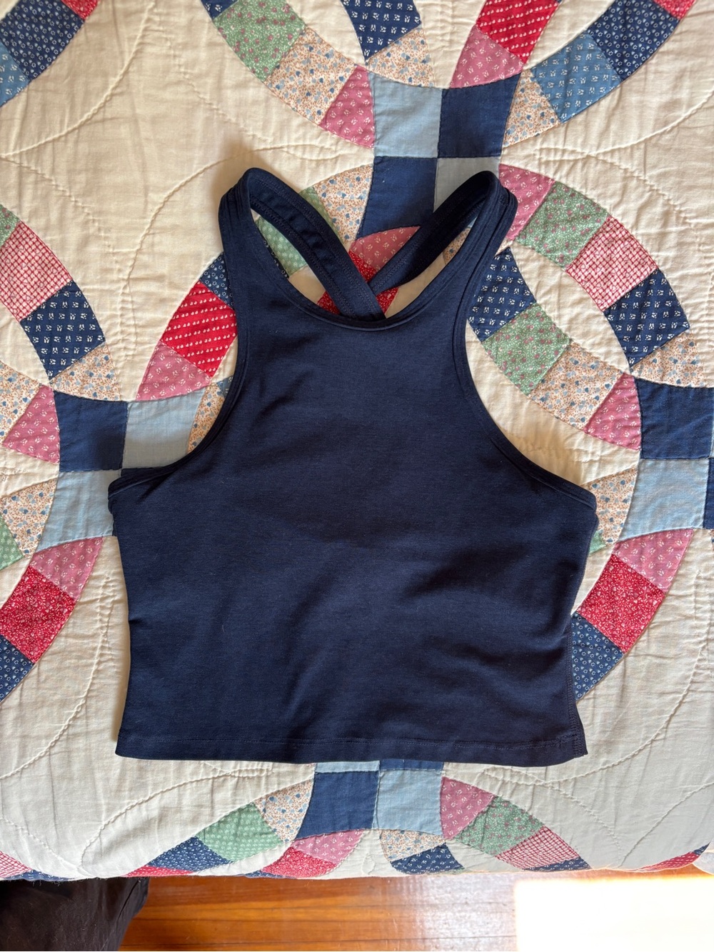 Beyond Yoga Cross-Back Cropped Tank in Navy Size Small